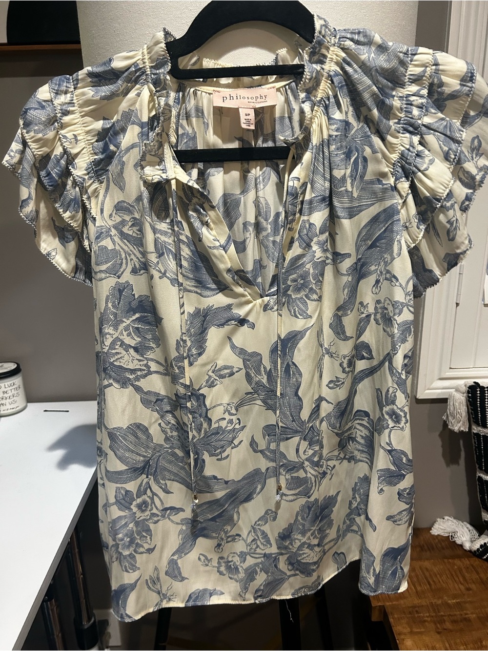 philosophy Cream Floral Short-Sleeve Peasant Blouse with Blue Print